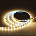 Tira LED 12V SMD 4.8W/m 1800lm 8mm Ancho IP20 encendida